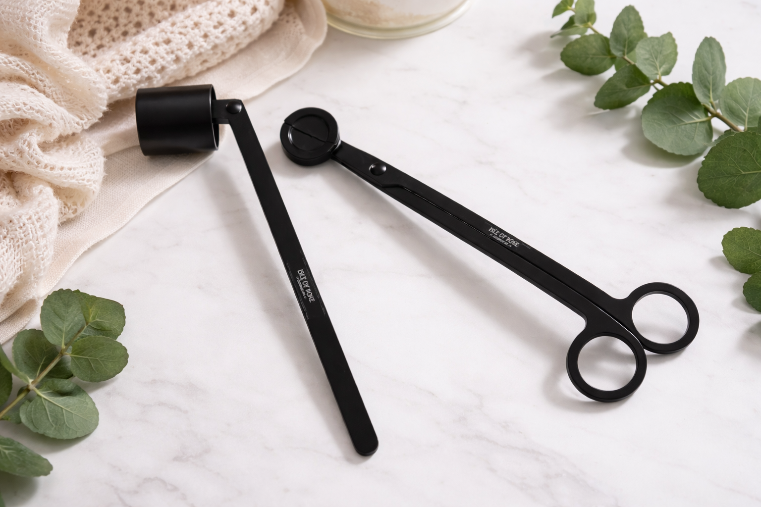 How to Use a Candle Wick Trimmer and Snuffer